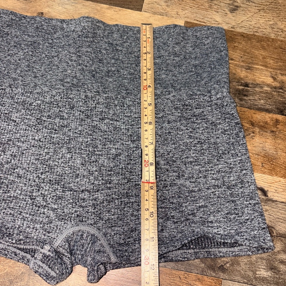 Colsie Gray Ribbed Lounge/Exercise Shorts M | High Waisted Shorts - Picture 4 of 5
